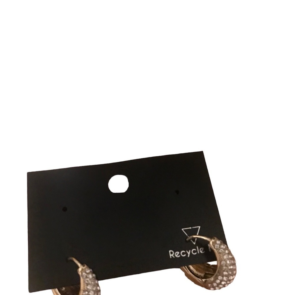 3/15$ Guess  gold earrings​